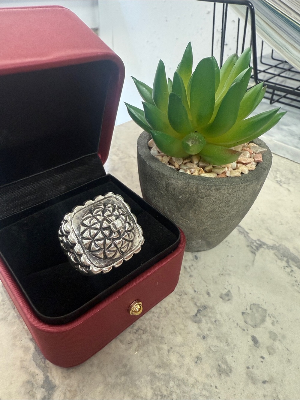 Sterling Silver Sculpted Floral Statement Ring - Silver Dian Malouf size 7